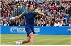 Andy Murray up by a set as rain ends day three